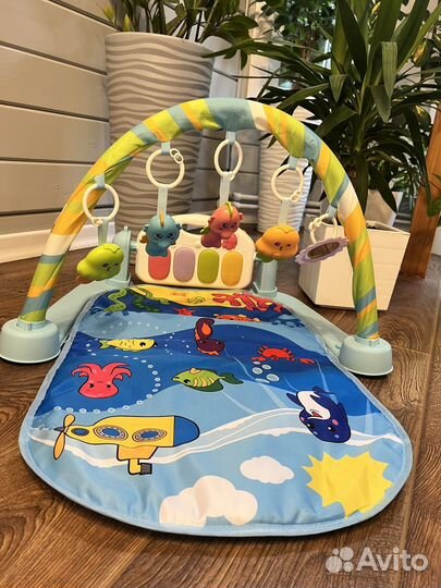 Развивающий коврик с пианино