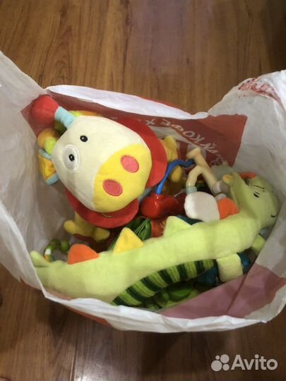 Развивающие игрушки пакетом