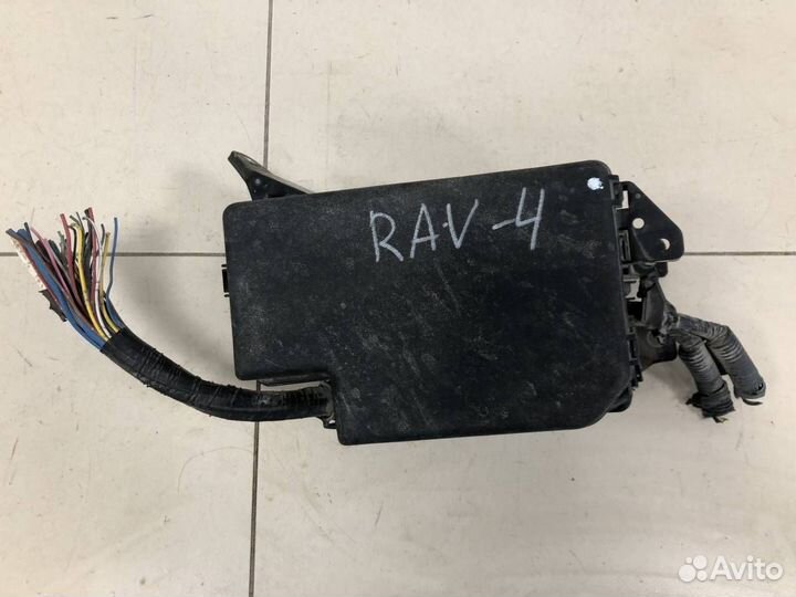 Блок предохранителей Toyota Rav 4 A30 2006-2013