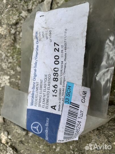 Поткапотная пружина mercedes