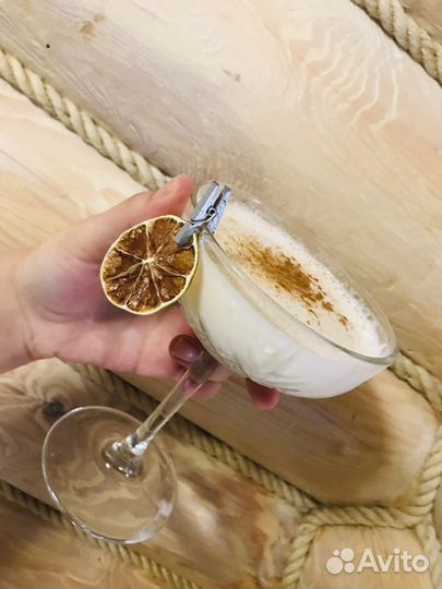 Бармены и официанты с выездным баром и кейтерингом