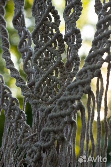 Бежевое панно макраме