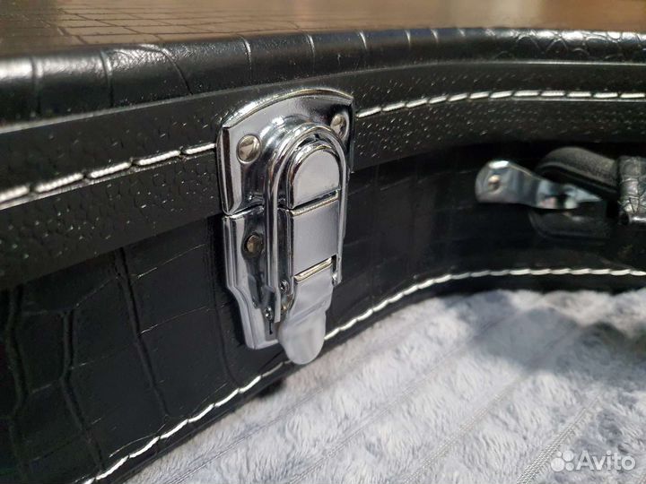 Кейс для бас-гитары (Новый)