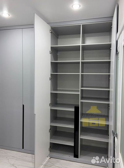 Шкаф в детскую