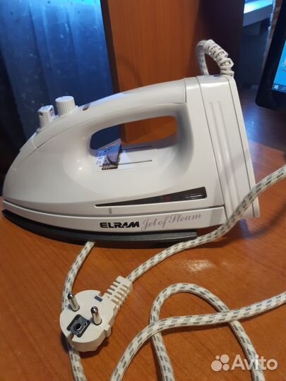 Утюг новый