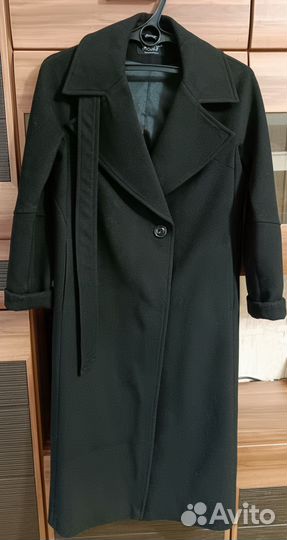 Пальто женское новое S