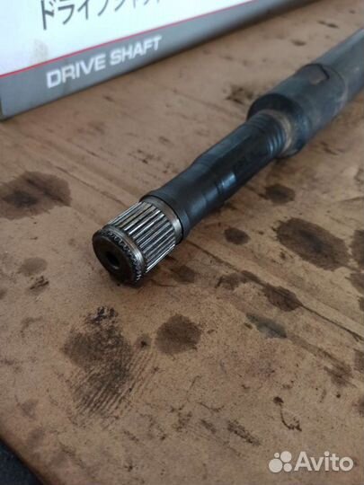 Привод правый Skoda Octavia