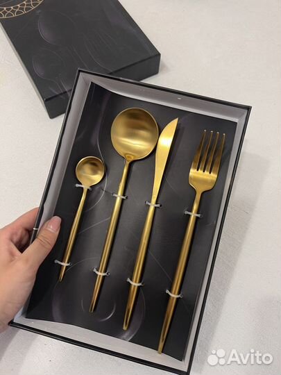Набор столовых приборов