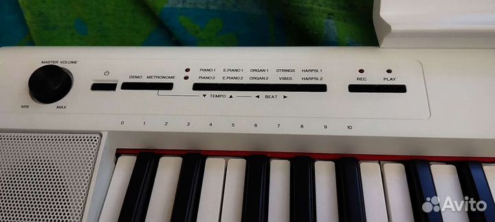 Цифровое пианино yamaha