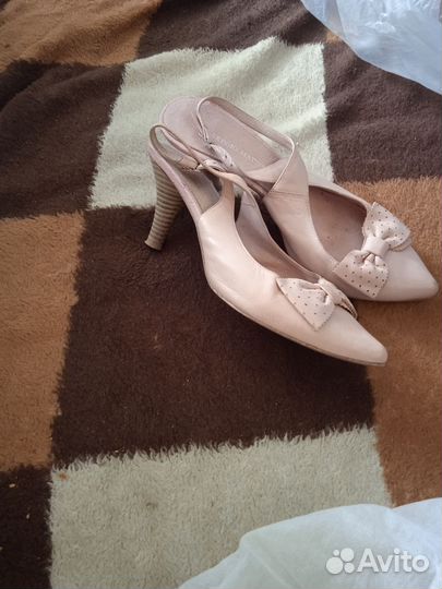 Обувь женская 38 размер