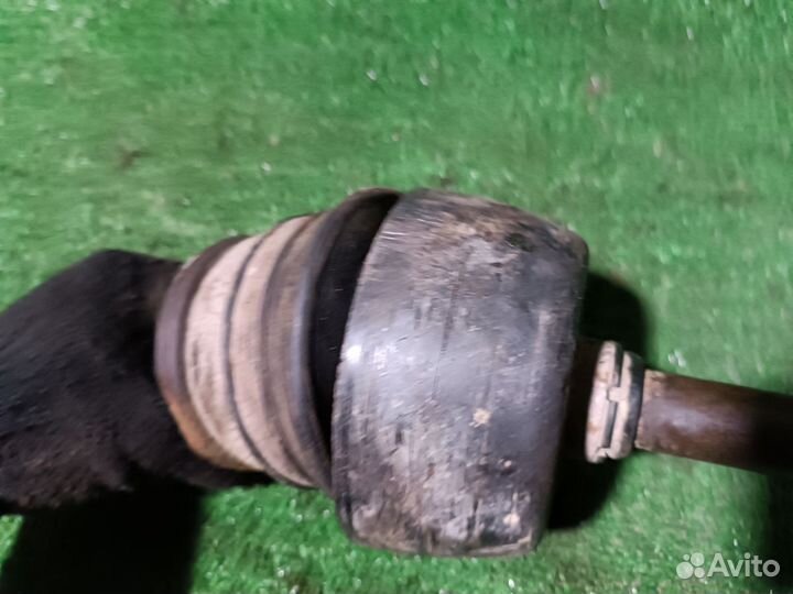 Полуось передняя правая Chevrolet Niva I (2002—200