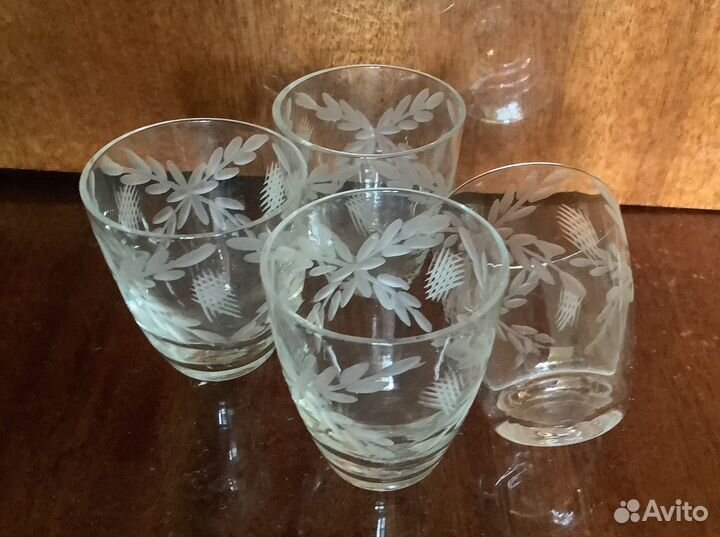 Посуда Винтаж: сахарница, графинчик и др