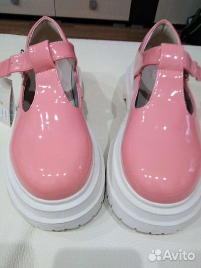 Сандалии новые cropp