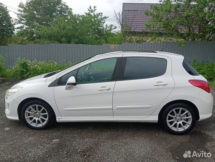 Peugeot 308 1.6 AT, 2010, 130 000 км