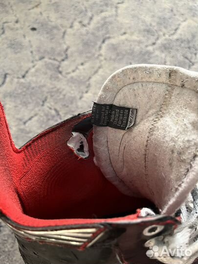 Хоккейные коньки