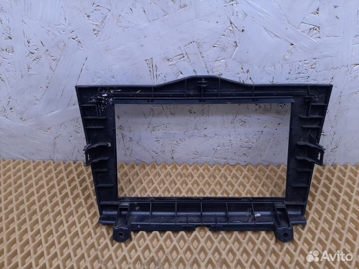 Рамка магнитолы LADA Granta FL