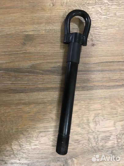 Буксировочный крюк