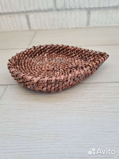 Поднос из бумажной лозы