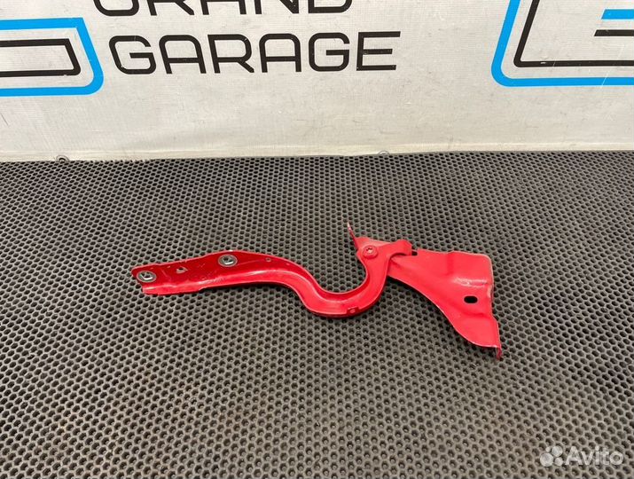 Петля капота правая Mercedes-Benz B-Class W246