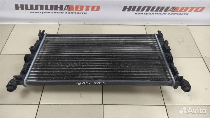 Радиатор охлаждения Форд Фокус 2 3бк С-макс s40