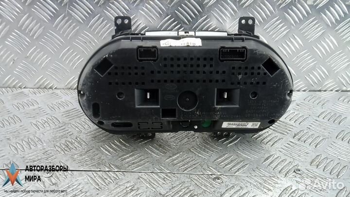 Щиток приборов (приборная панель) Hyundai ix35