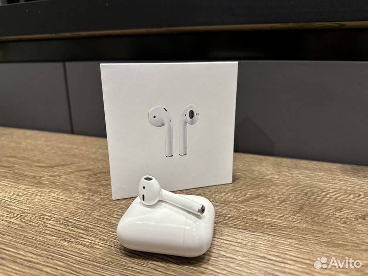 Беспроводной наушник apple airpods 2 и Кейс