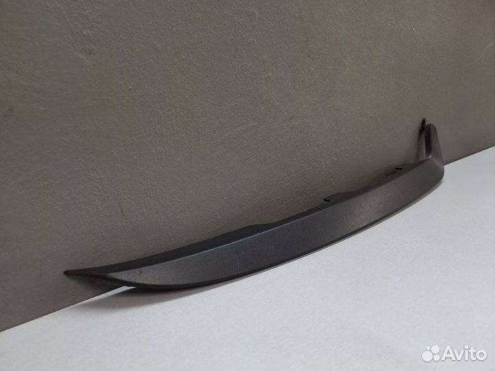 Накладка под фару передняя правая Renault Logan 2