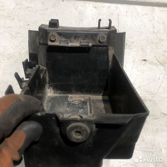 Короб под акб для Suzuki VZ1600 Marauder