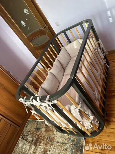 Детская кроватка Rant с маятником и комодом