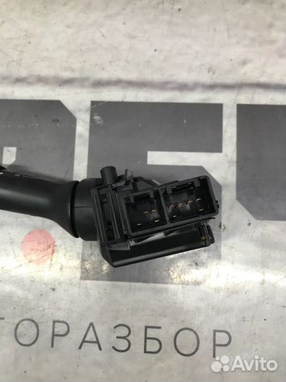 Подрулевой переключатель дворников Toyota Harrier