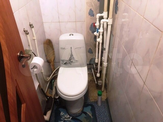 2-к. квартира, 48 м², 1/9 эт.