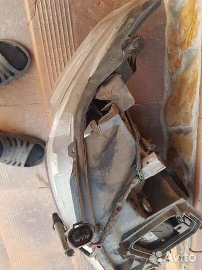 Фара LK Prado левая