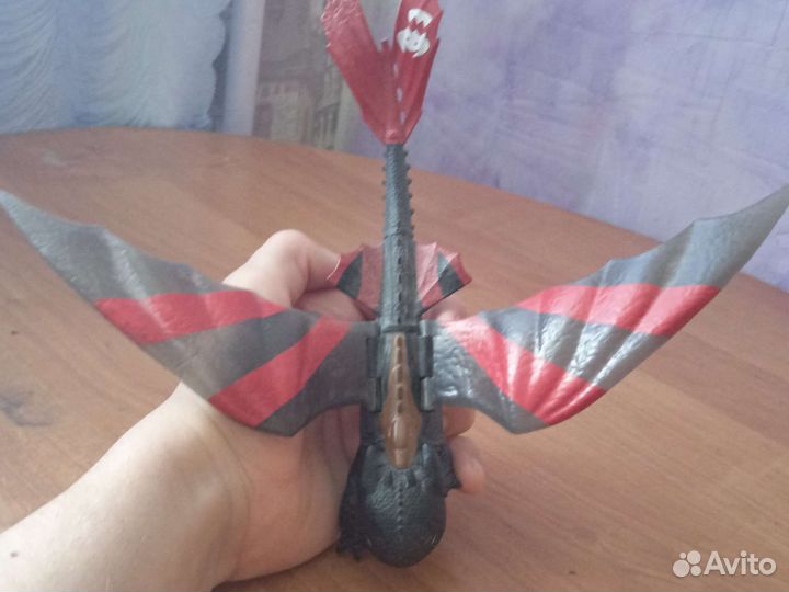 Как приручить дракона беззубик