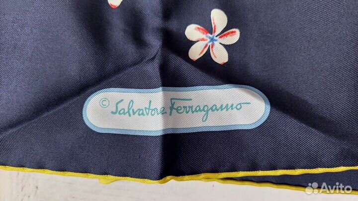 Шелковый платок Salvatore Ferragamo