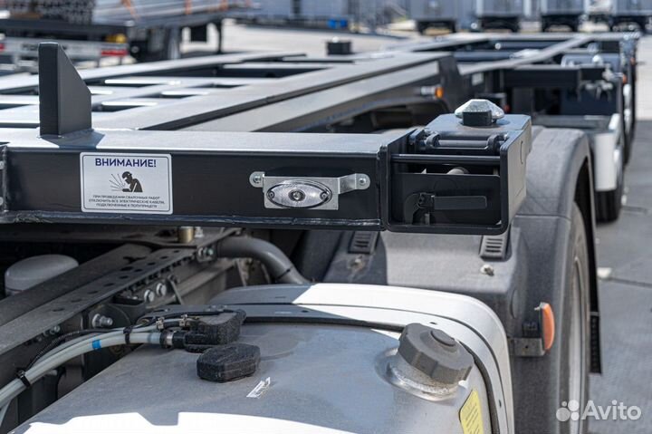 Полуприцеп контейнеровоз универсальный Bonum