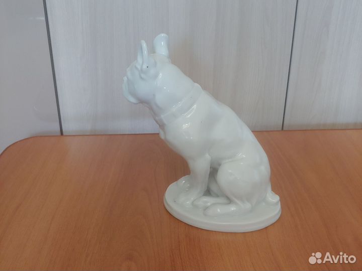 Фарфоровые статуэтки собака лфз