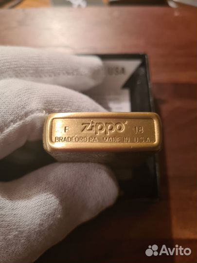 Zippo. GOT. 18 г. Коллекционная. Редк. NEW