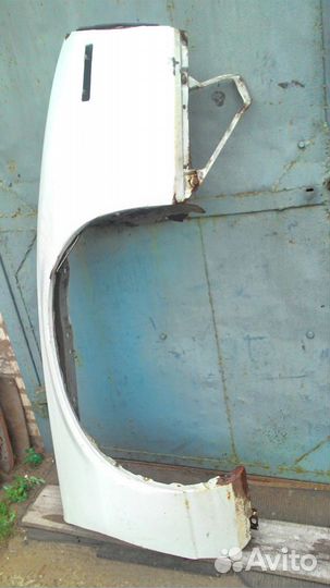 Переднее крыло правое к Pontiac Firebird