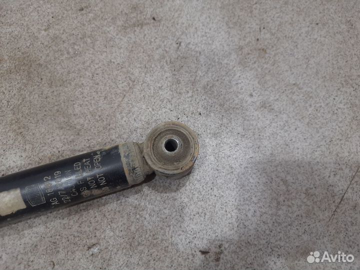 Задний амортизатор в сборе для Skoda Rapid 2014