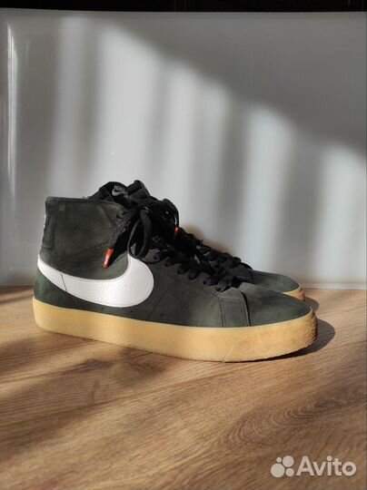 Кроссовки Nike SB Zoom Blazer Mid ISO