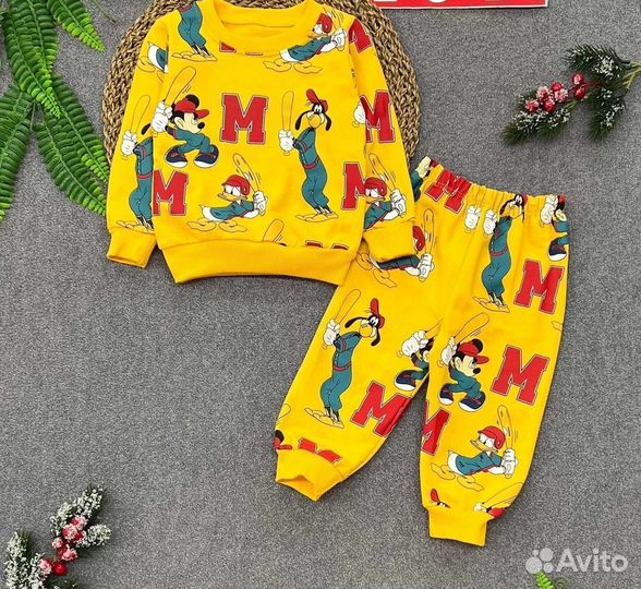 Спортивные костюмы