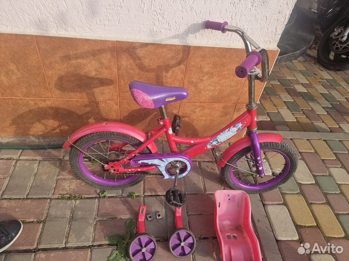 Велосипед четырехколестный