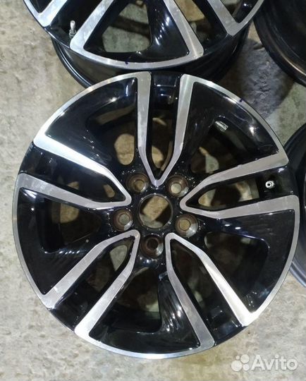 Диски R17 Toyota C-HR, RAV4 Б/у Литые