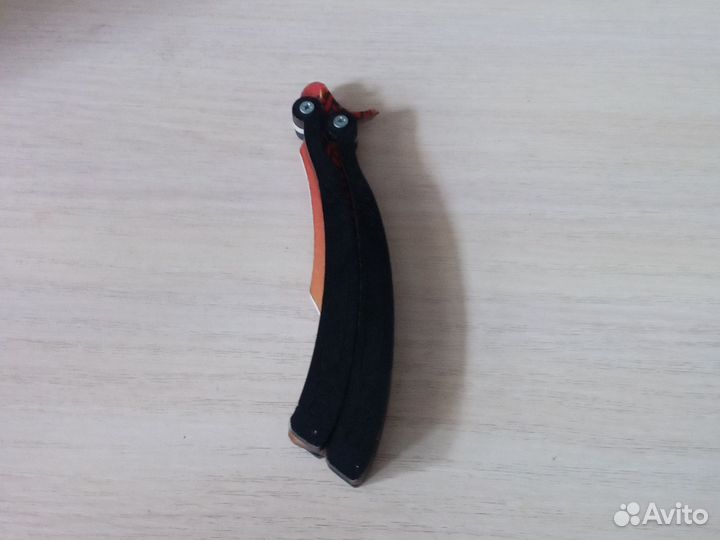 Деревянный нож бабочка