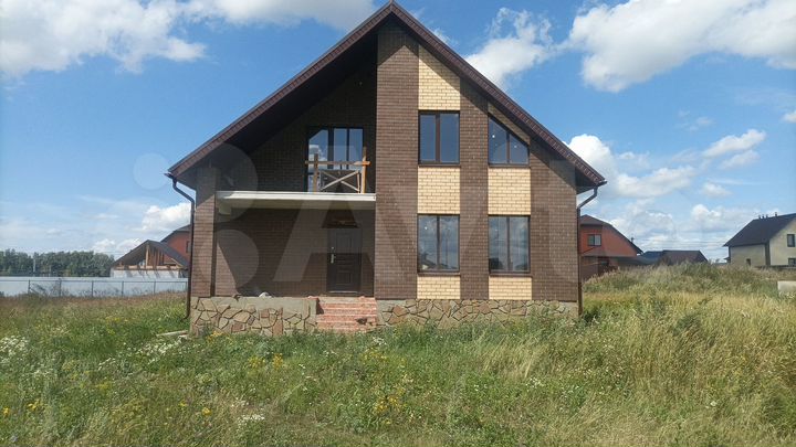 Дом 230 м² на участке 10 сот.