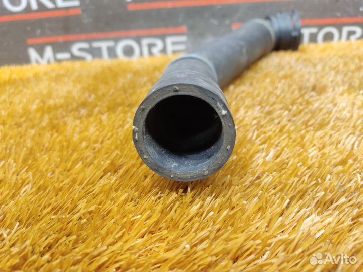 Патрубок радиатора нижний Volkswagen Touareg 7L