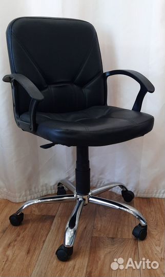 Компьютерное кресло