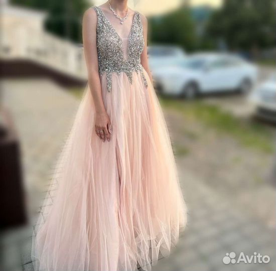 Вечернее платье на выпускной
