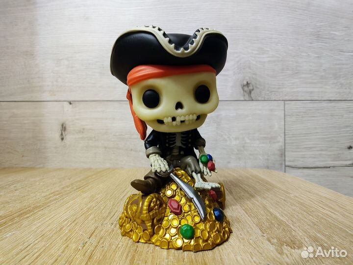 Фигурка Funko Pop Скелет с сокровищами №783