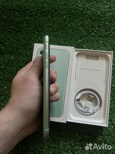 iPhone 11, 64 ГБ
